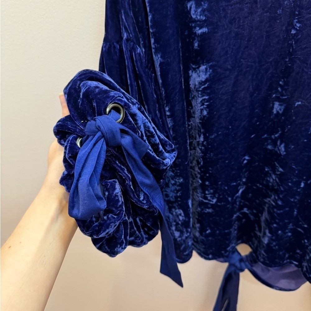 Free People Gimme some lovin Blue Crushed Velvet Women's Top - Picture 3 of 8
